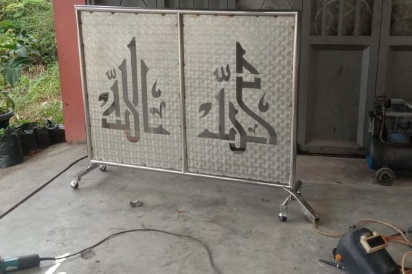 sekat masjid plat stainless steel cuting laser bengkel las sinar fajar